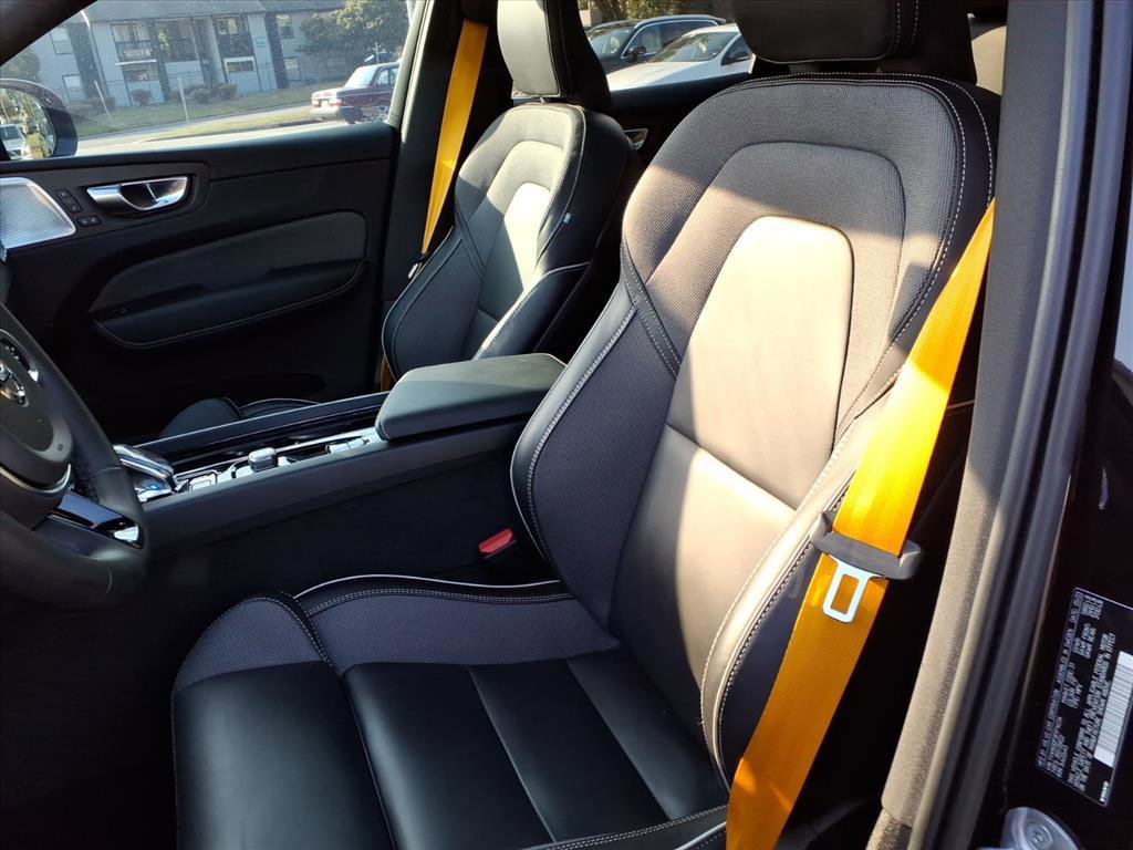 Used 2024 Volvo XC60 T8 Polestar w/ Protection Package Premier image 19