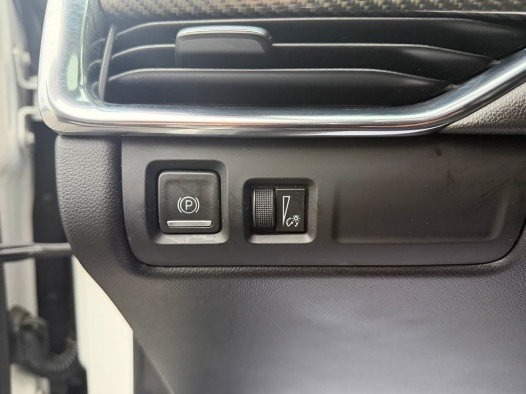 Used 2019 Cadillac XT4 Sport AWD/4WD image 23