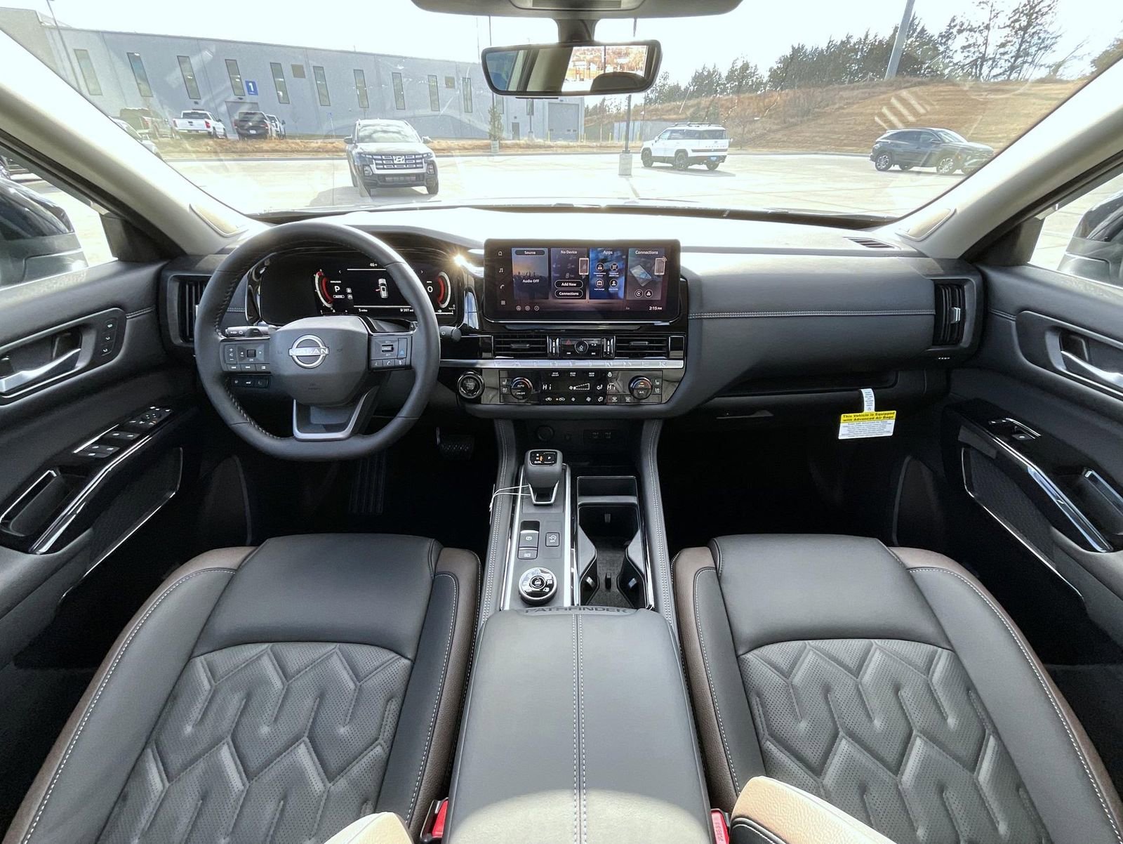 New 2026 Nissan Pathfinder Platinum image 13