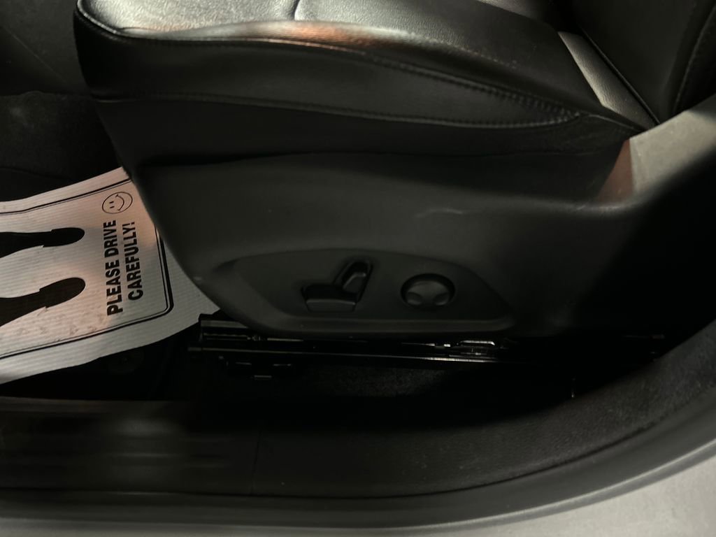 Used 2024 Jeep Compass Limited image 13