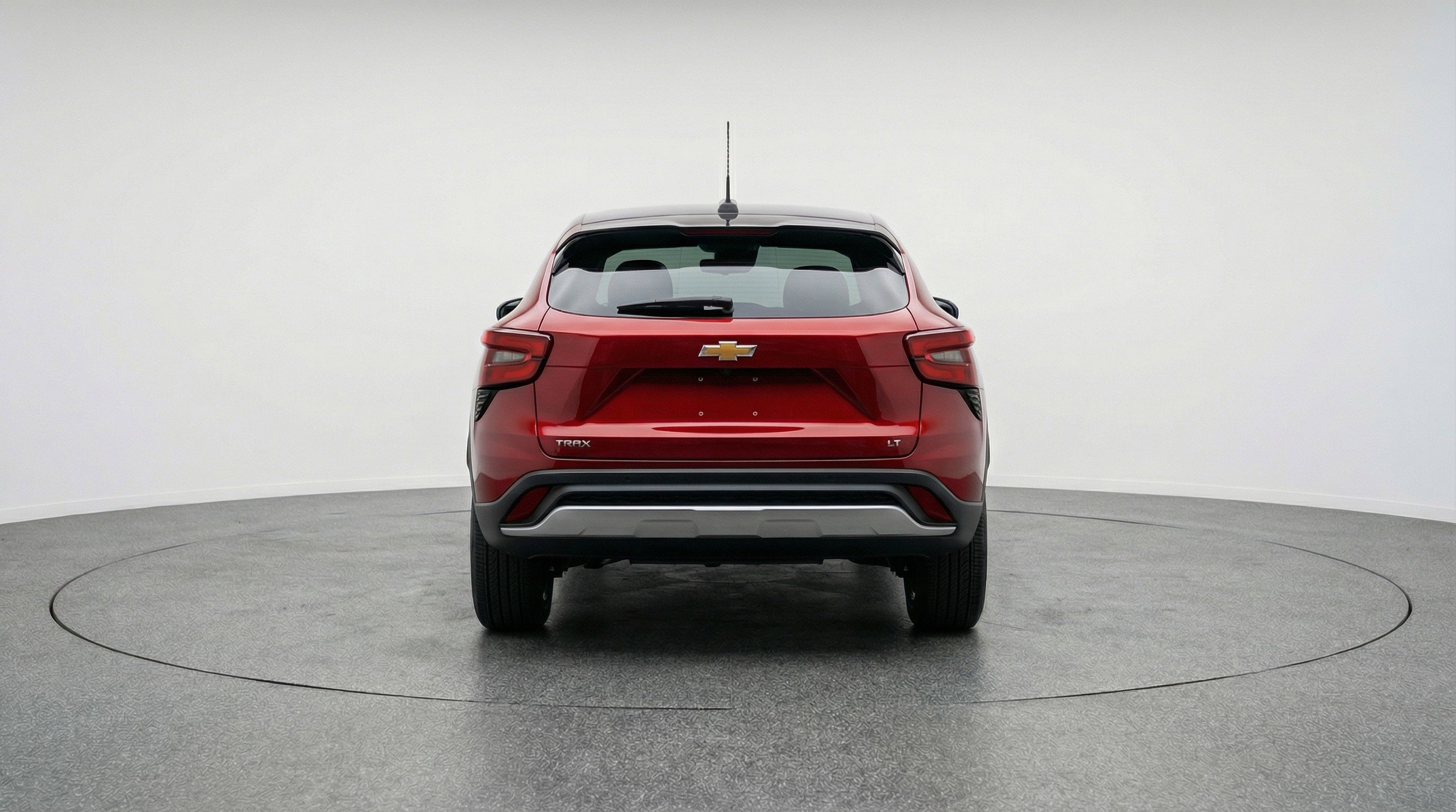 Used 2025 Chevrolet Trax LT w/ LT Convenience Package image 7
