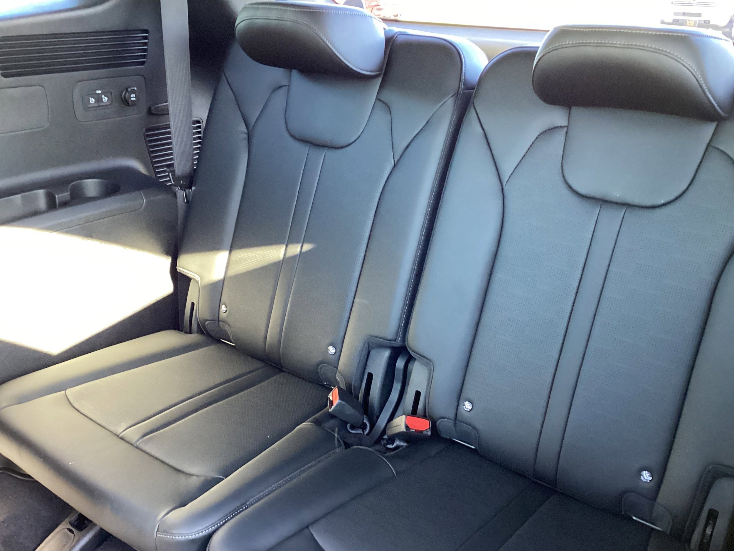 Used 2025 Kia Sorento EX w/ Panoramic Sunroof Package image 15