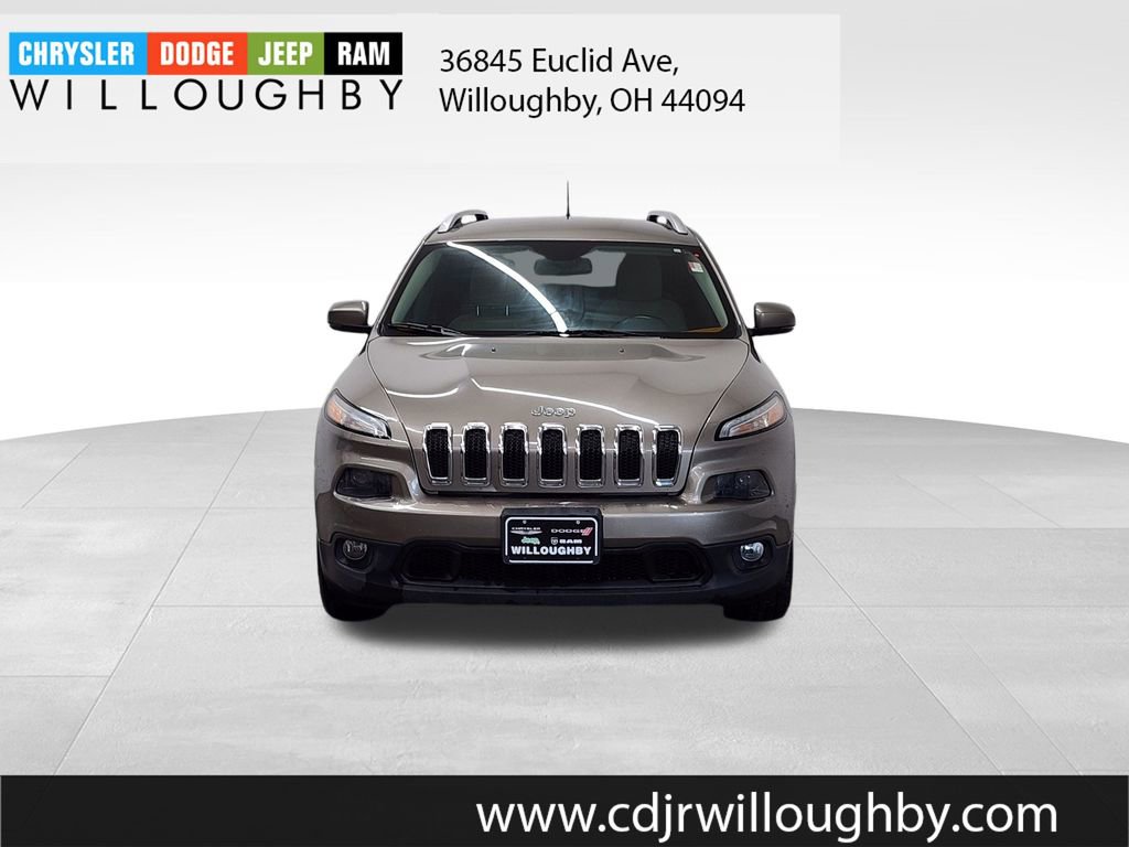 Used 2016 Jeep Cherokee Latitude w/ Safety/Convenience Group FWD image 2