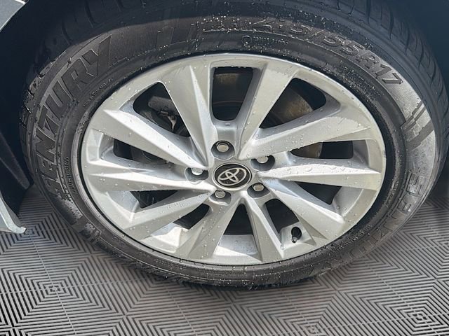 Used 2024 Toyota Camry LE FWD image 28