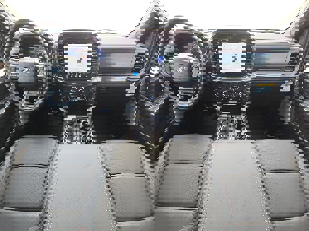 New 2026 Ford F150 Lariat w/ Equipment Group 502A High image 16