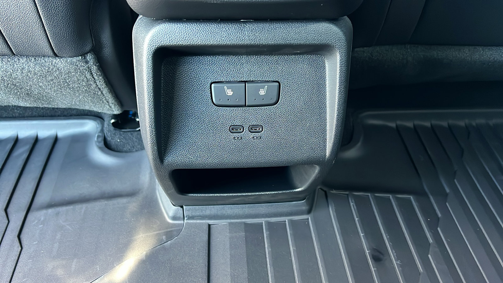 New 2026 Chevrolet Equinox EV RS image 14