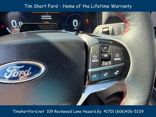 Used 2025 Ford Explorer ST-Line w/ ST-Line Street Pack AWD/4WD image 17