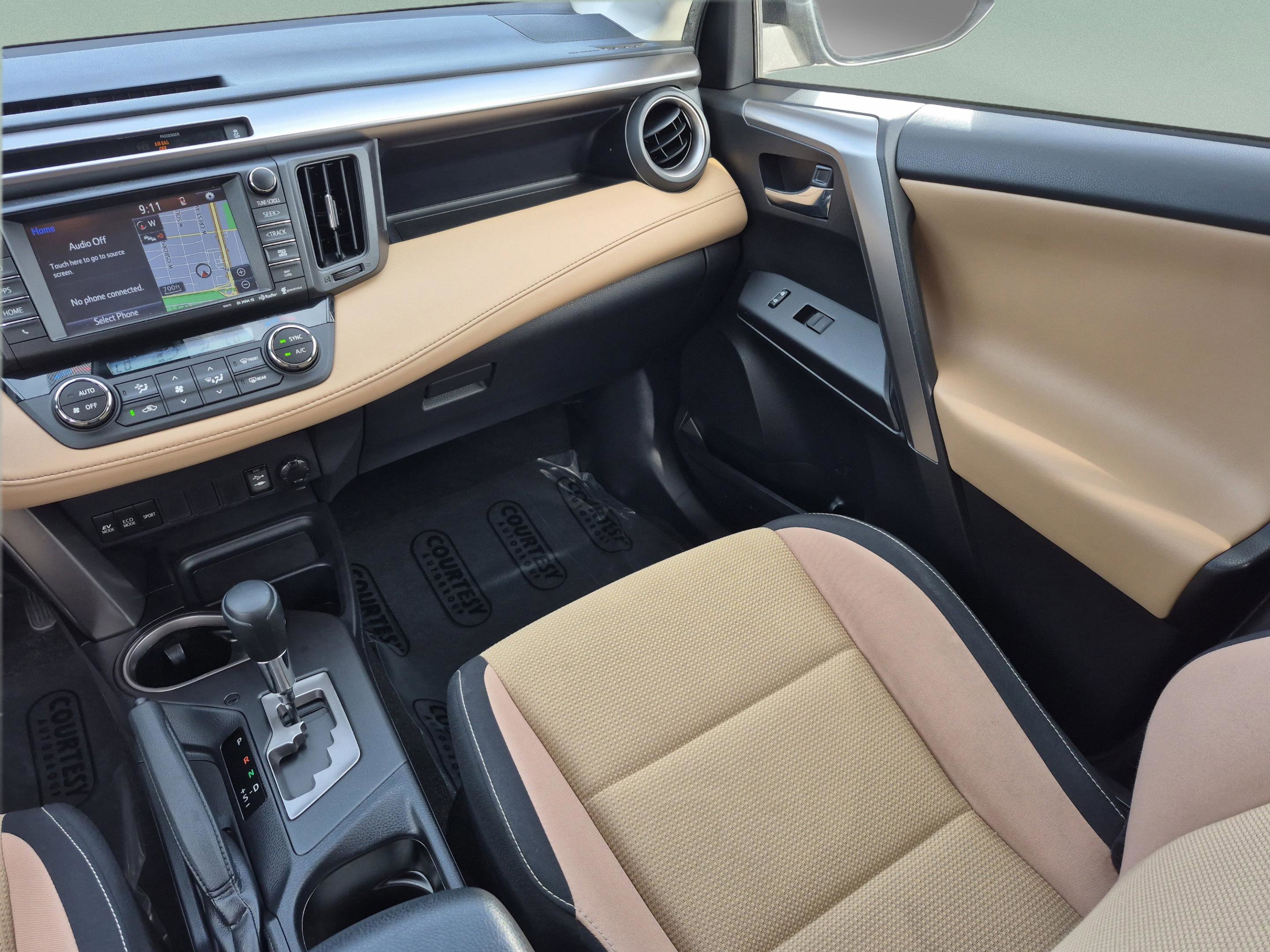 Used 2016 Toyota RAV4 XLE w/ Convenience Package AWD/4WD image 13