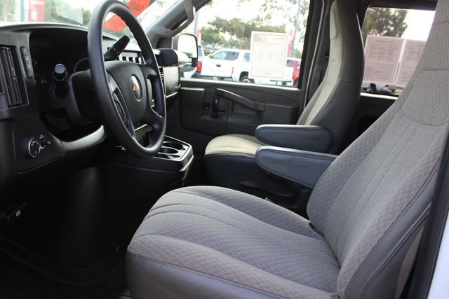Used 2020 Chevrolet Express 3500 LT w/ LT Preferred Equipment Group RWD image 50