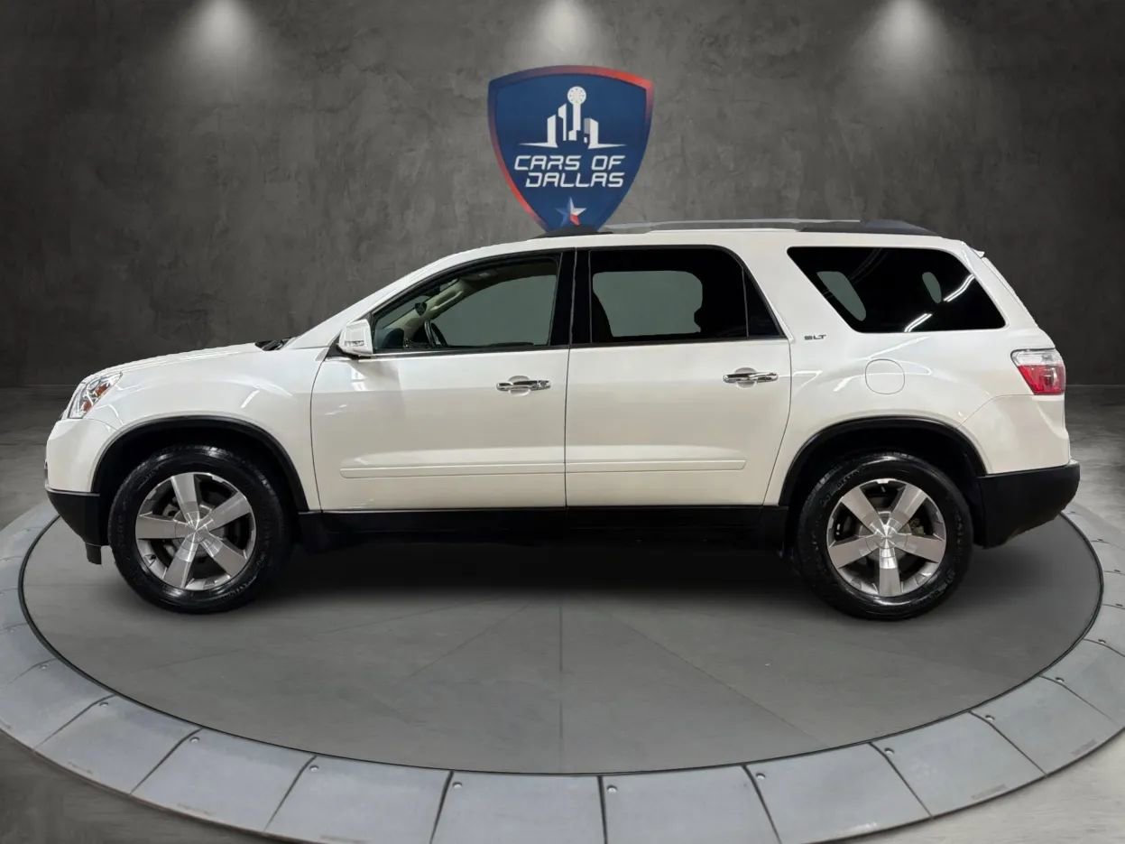 Used 2011 GMC Acadia SLT FWD image 2