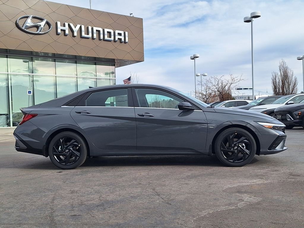 New 2026 Hyundai Elantra SEL Sport video 2