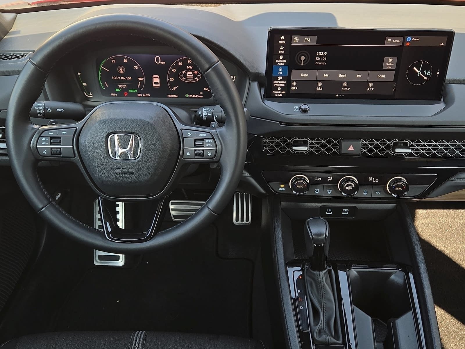 Used 2023 Honda Accord Sport image 11
