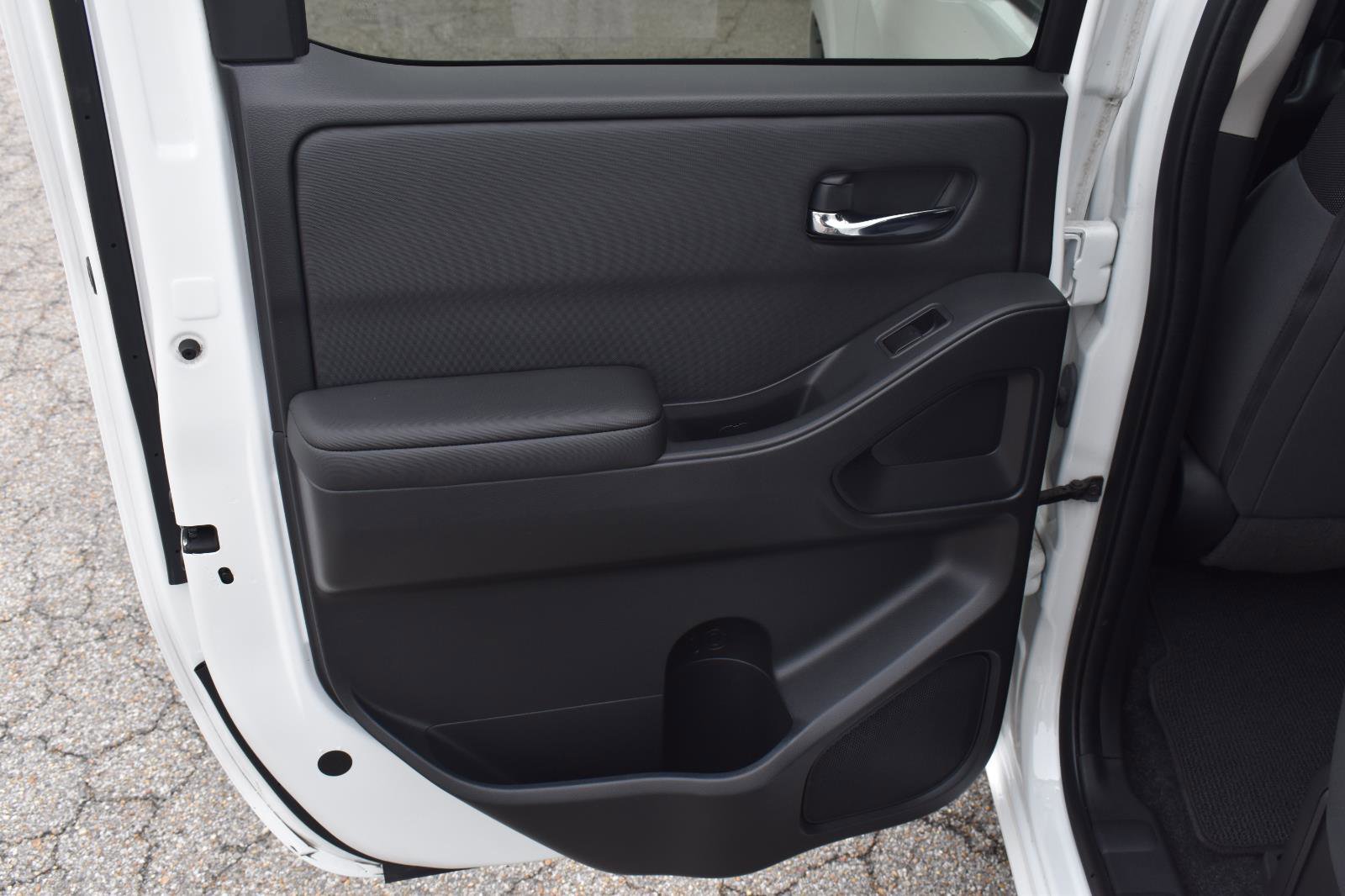 Used 2024 Nissan Frontier SV w/ SV Convenience Package RWD image 44