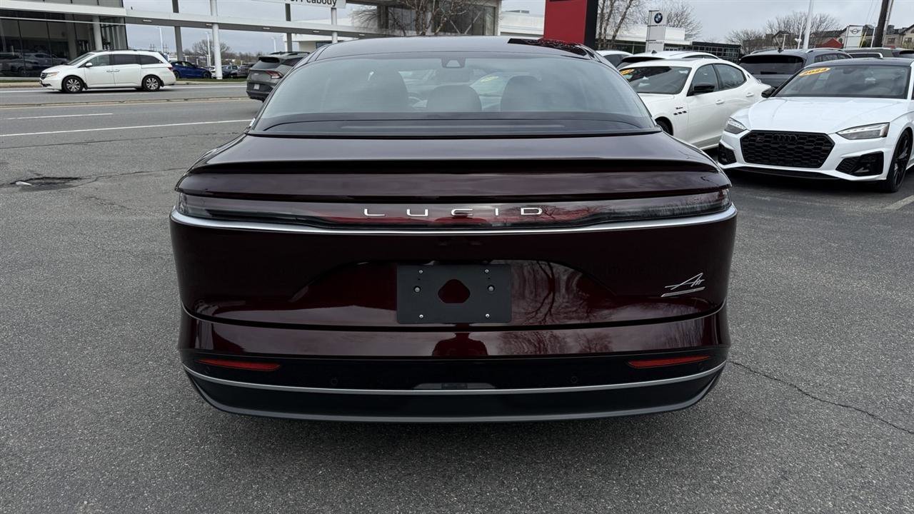 Used 2024 Lucid Air Touring image 23