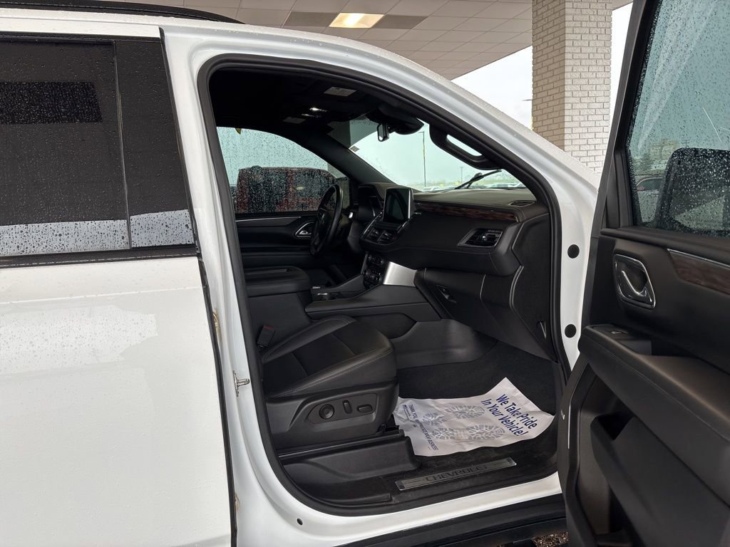Used 2023 Chevrolet Tahoe Z71 w/ Luxury Package image 19