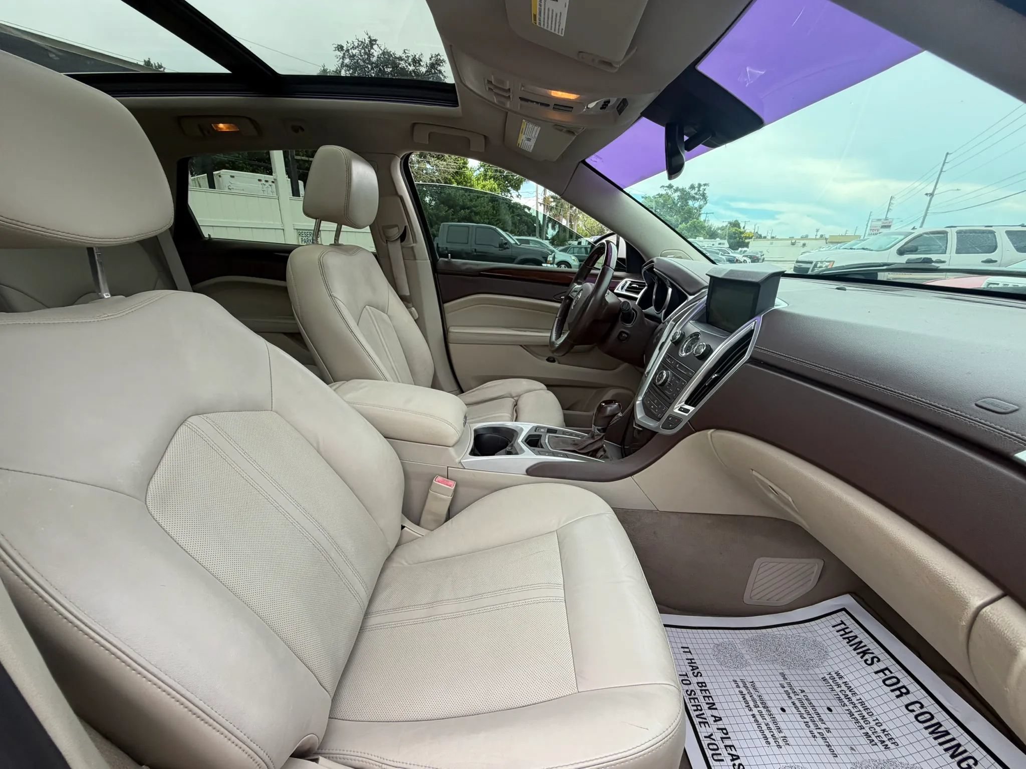 Used 2011 Cadillac SRX Luxury FWD image 7