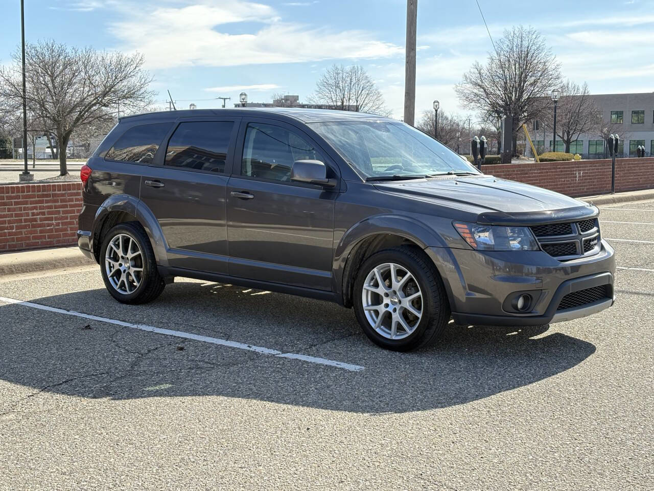 Used 2015 Dodge Journey R/T w/ Flexible Seating Group FWD image 4