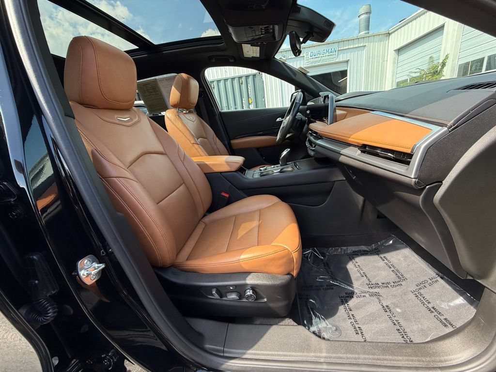 Used 2024 Cadillac XT4 Sport AWD/4WD image 22