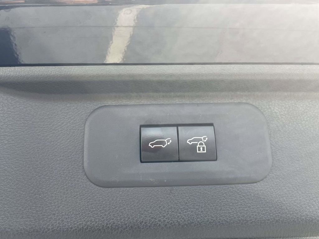 Used 2024 Toyota Grand Highlander AWD image 14