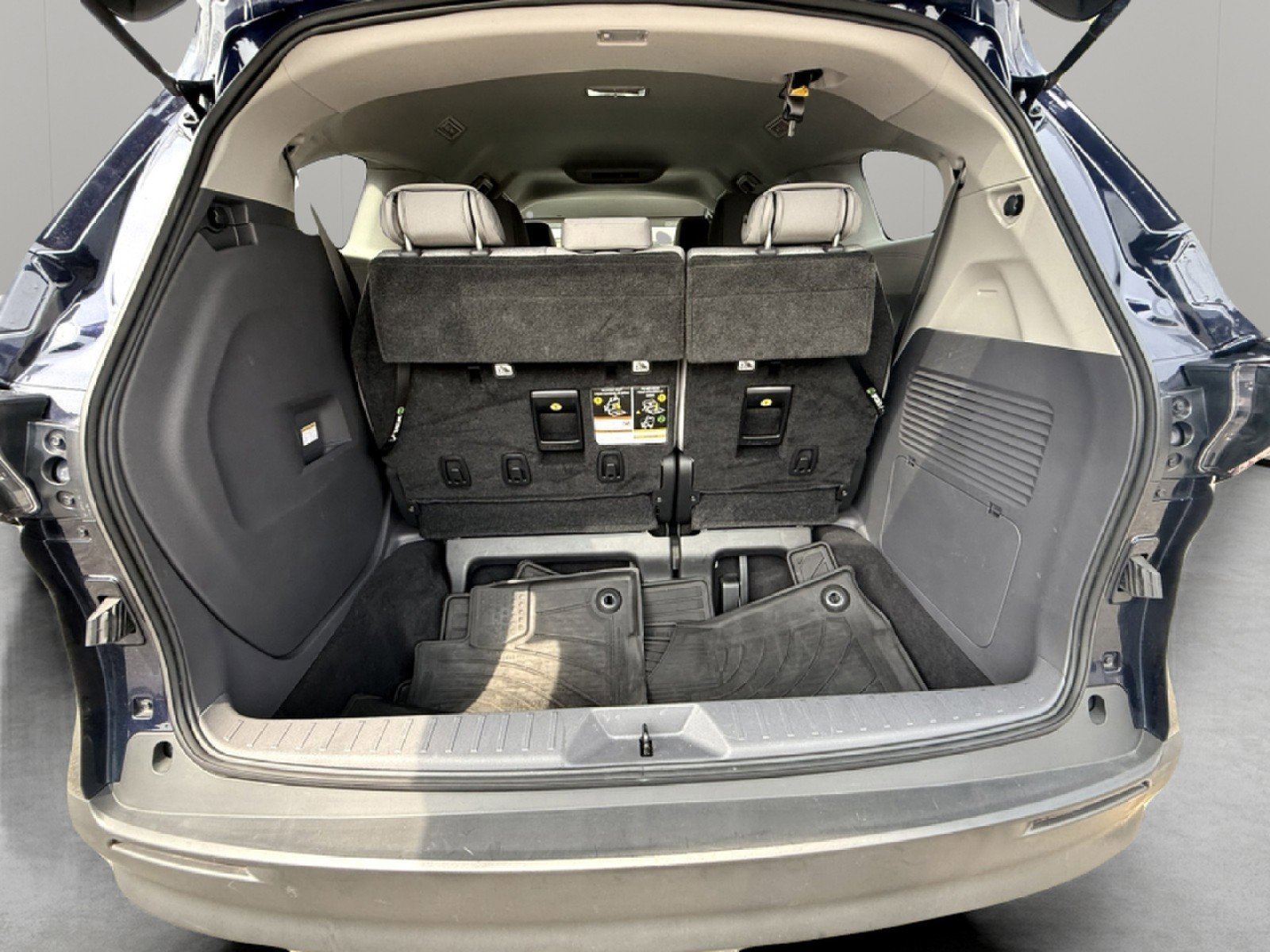 Used 2022 Toyota Sienna LE image 23