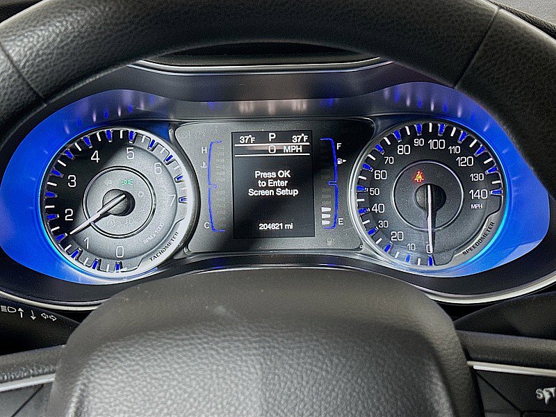 Used 2016 Chrysler 200 Limited image 13