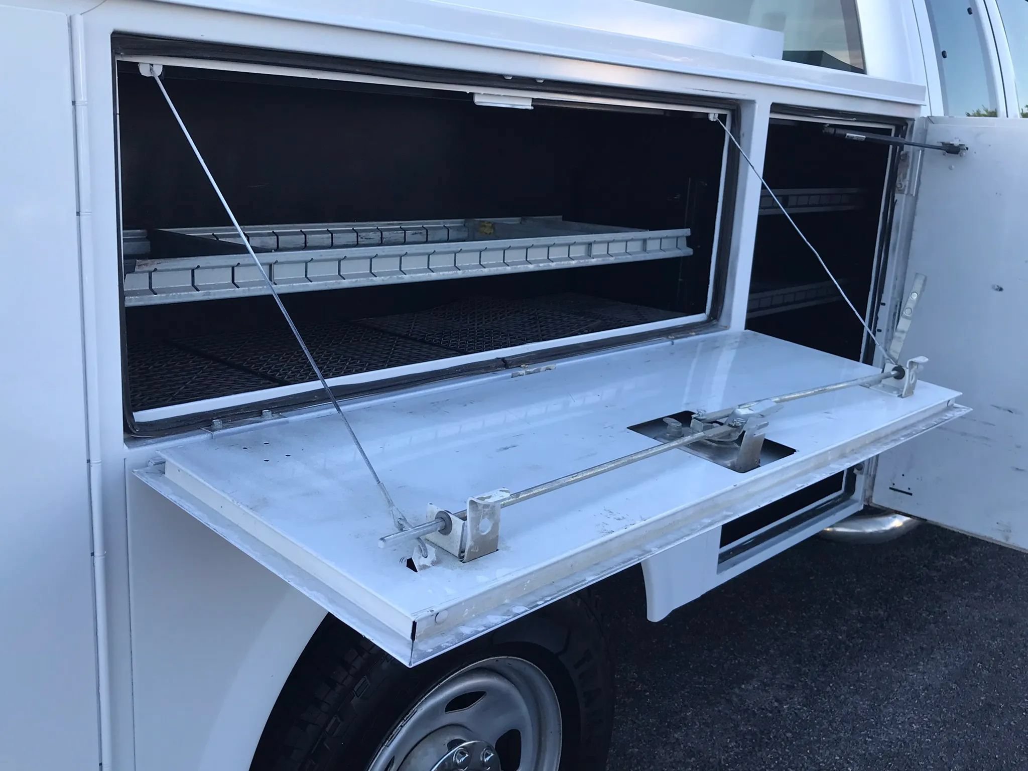 Used 2016 Ford F350 XL AWD/4WD image 40