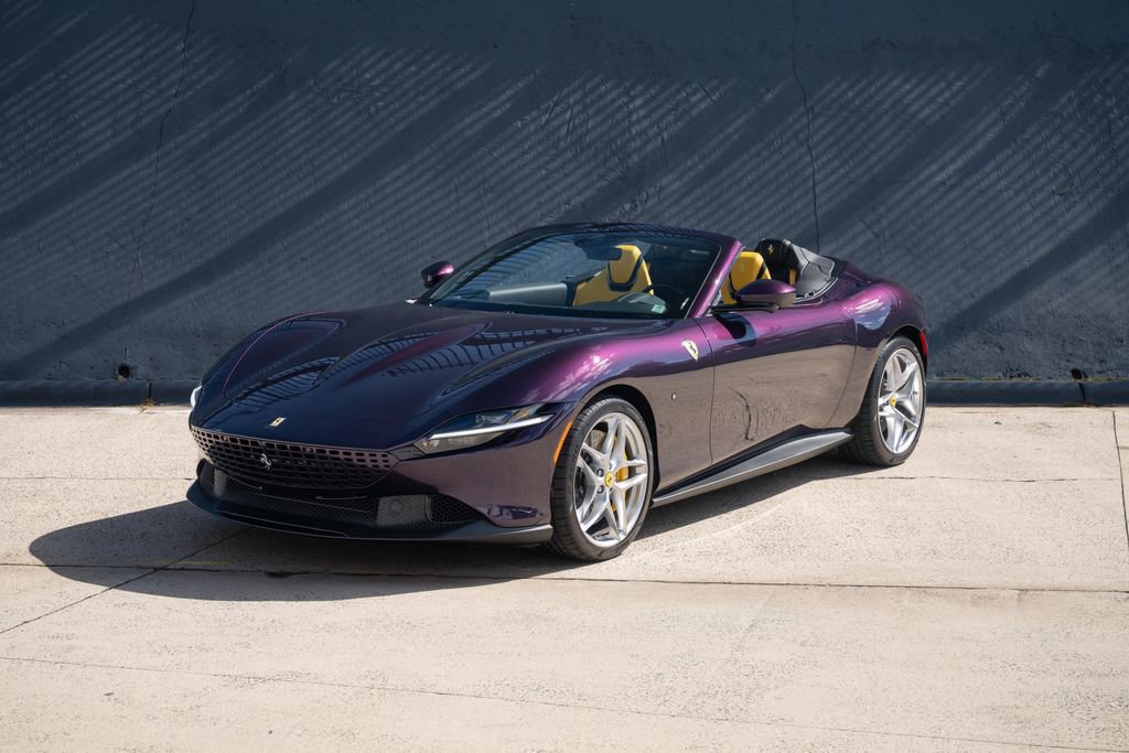 Used 2024 Ferrari Roma Spider image 5