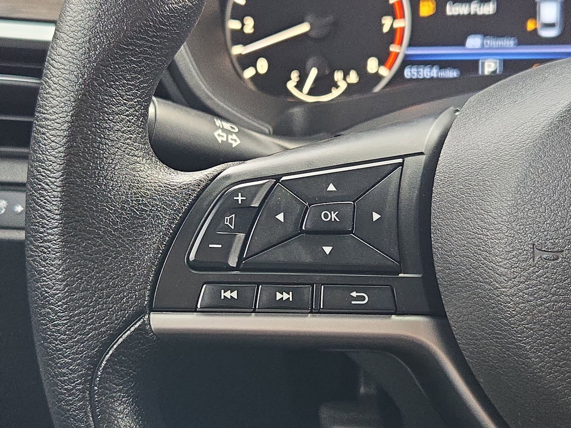 Used 2024 Nissan Altima 2.5 SV image 17