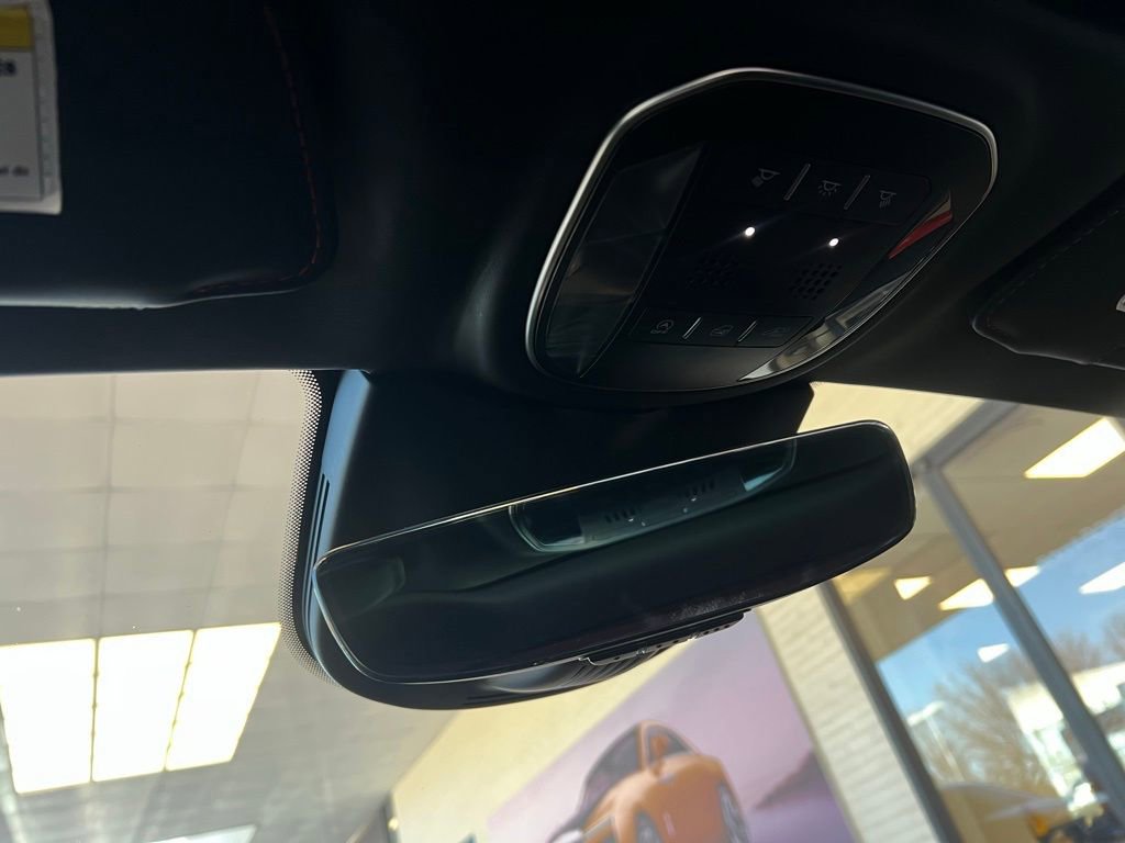 Used 2021 Ferrari F8 Tributo image 18