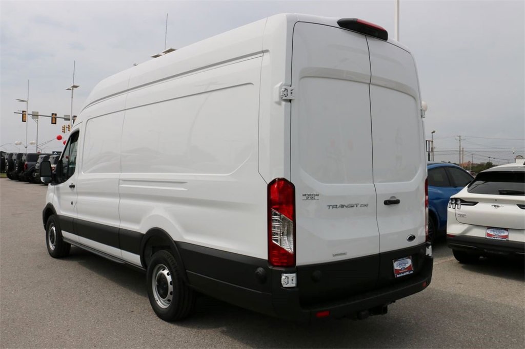 New 2025 Ford Transit 250 148 High Roof Extended w/ Load Area Protection Package image 7