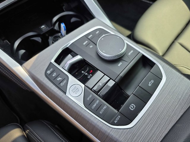 Used 2026 BMW M440i Convertible w/ Premium Package RWD image 10