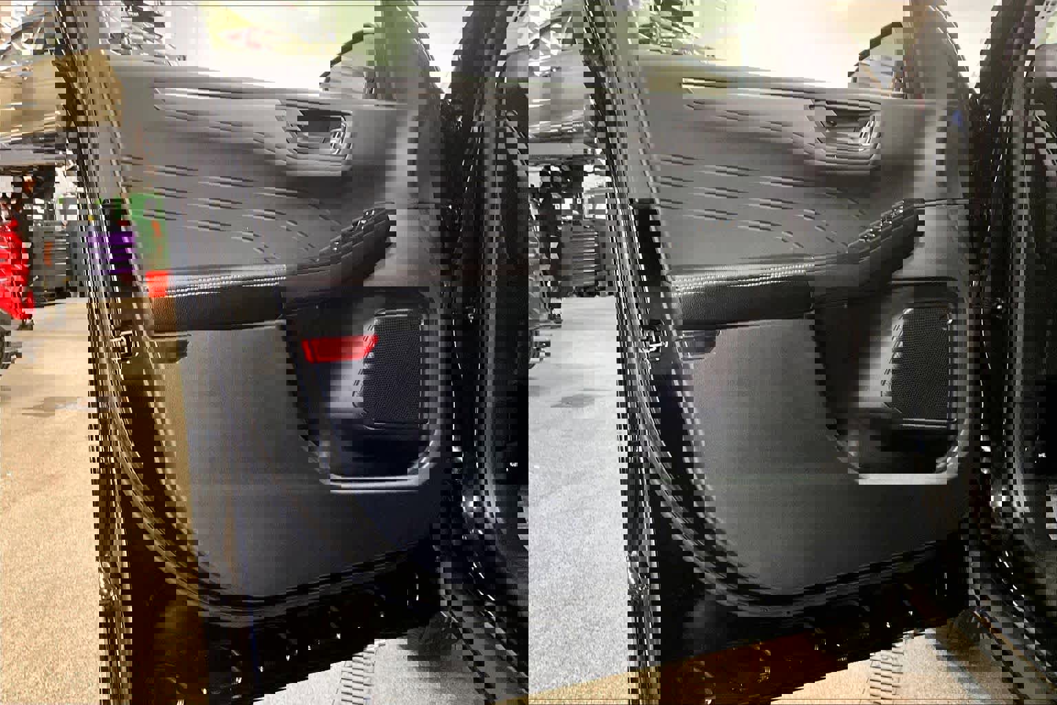 Used 2025 Ford Escape Active w/ Cold Weather Package image 21