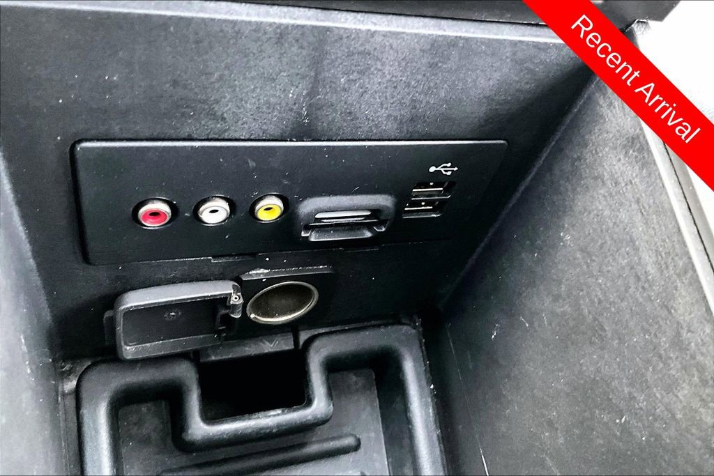 Used 2013 Ford Edge SEL image 16