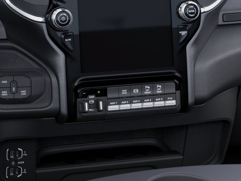 New 2025 RAM 5500 4x4 Regular Cab image 24
