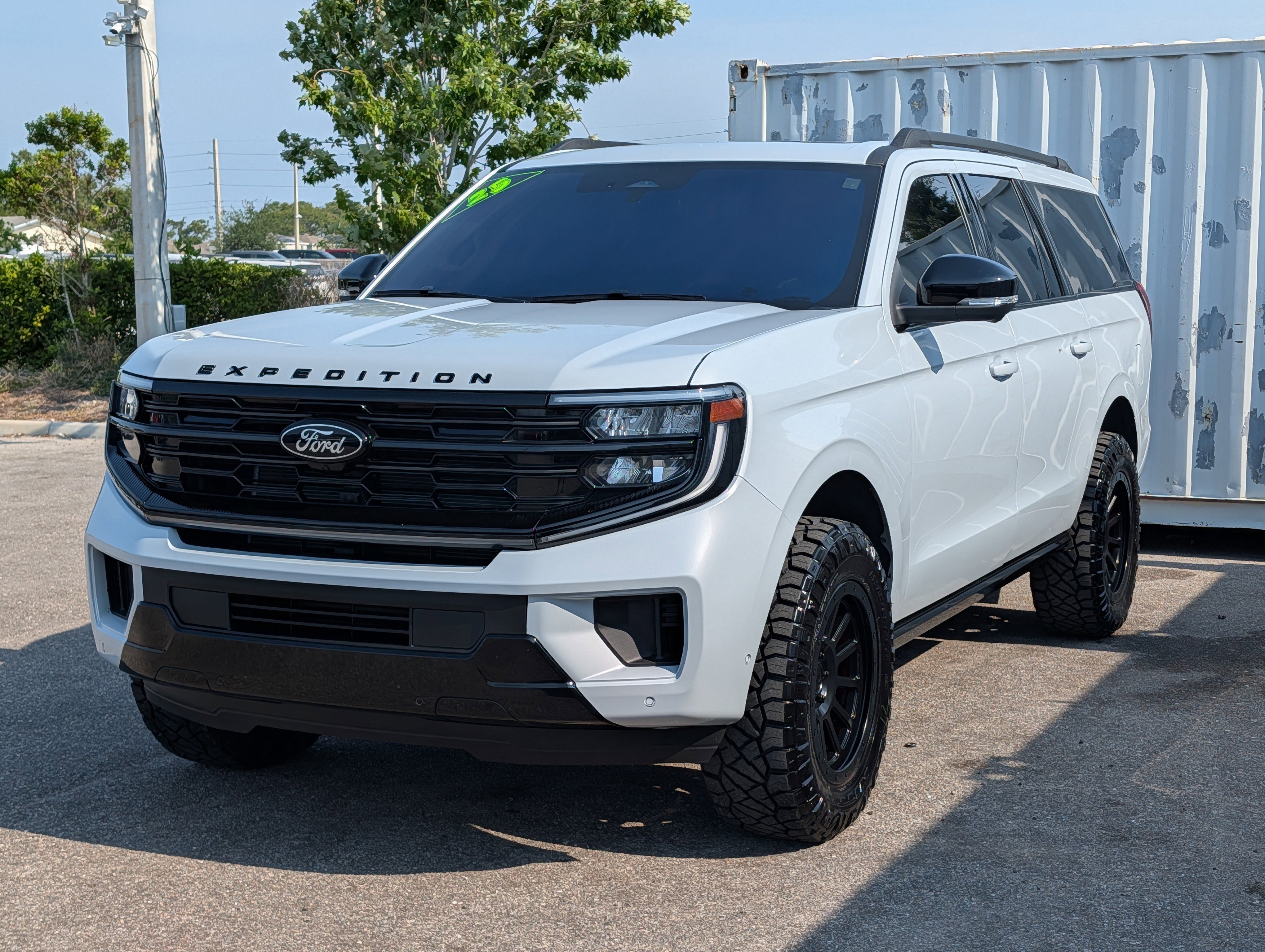Certified 2025 Ford Expedition Max Platinum w/ Stealth Performance Package AWD/4WD image 7
