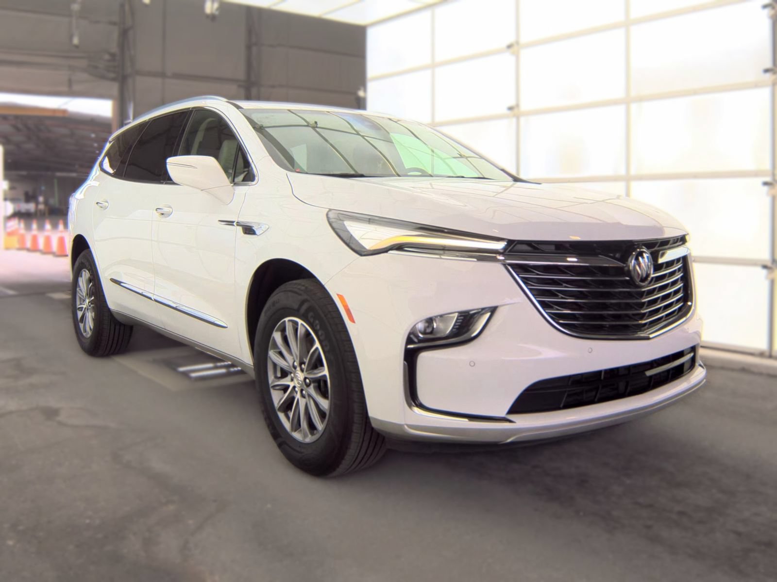 Used 2022 Buick Enclave Essence FWD video 2