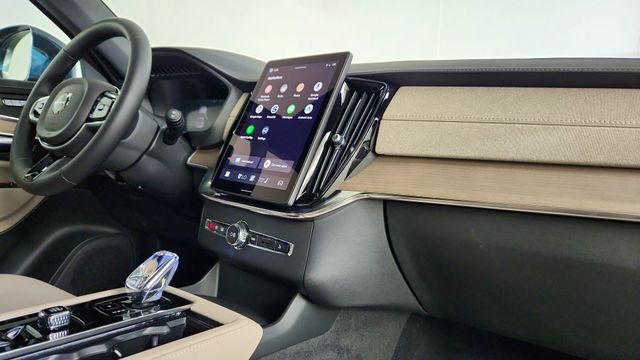 New 2026 Volvo XC90 B5 Core w/ Protection Package Premier AWD/4WD image 35