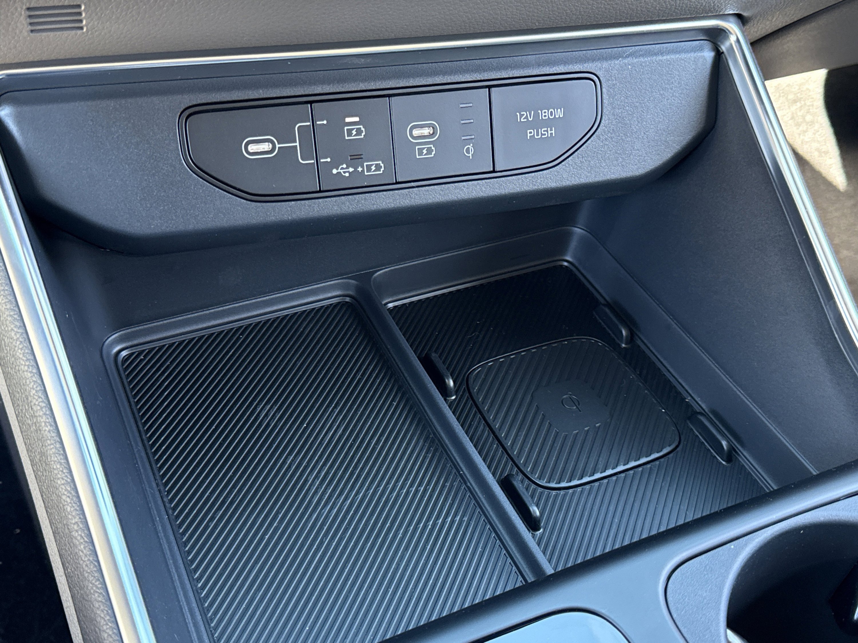 New 2026 Kia Carnival EX FWD image 9