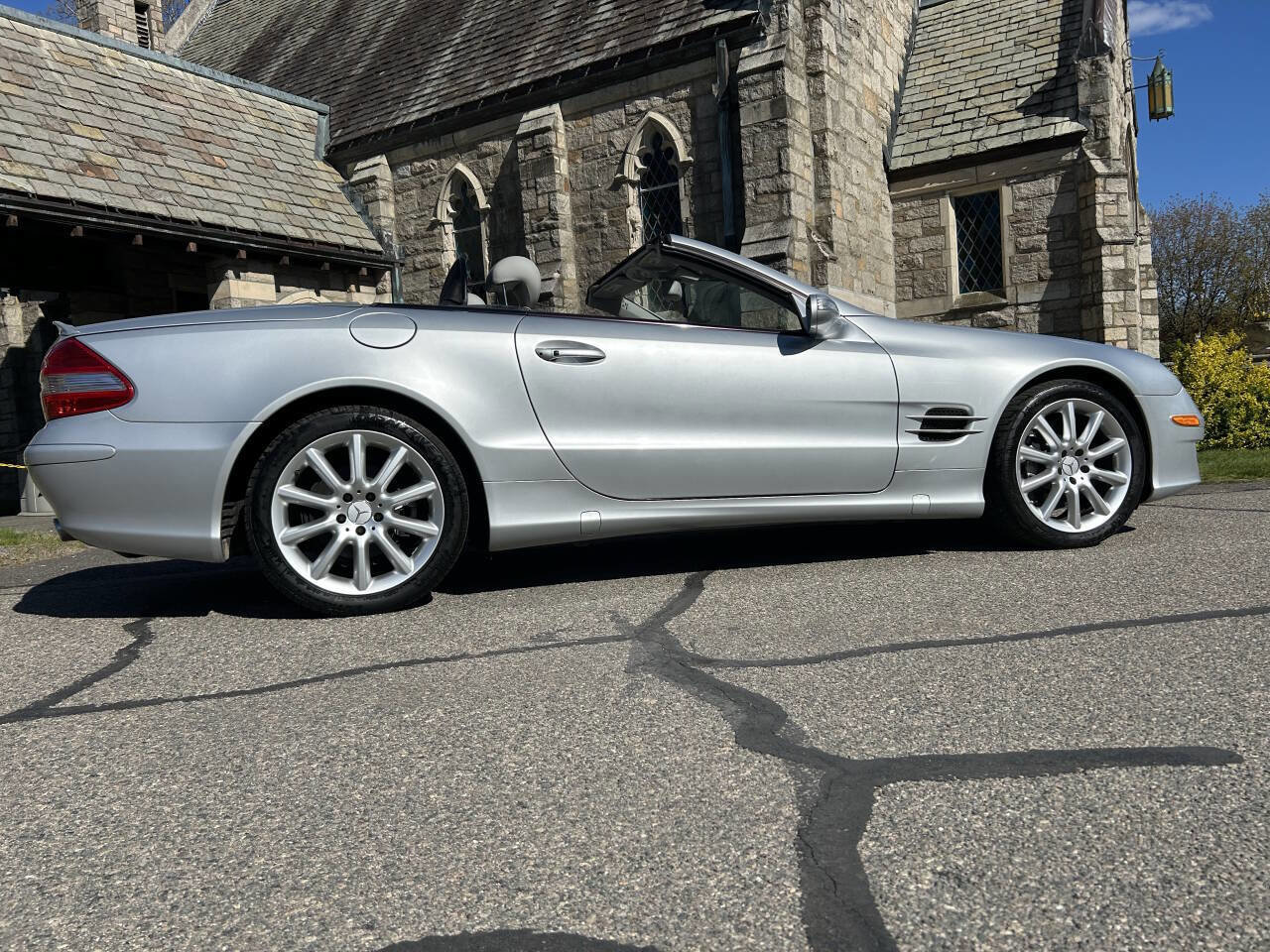 Used 2007 Mercedes-Benz SL 550 image 4