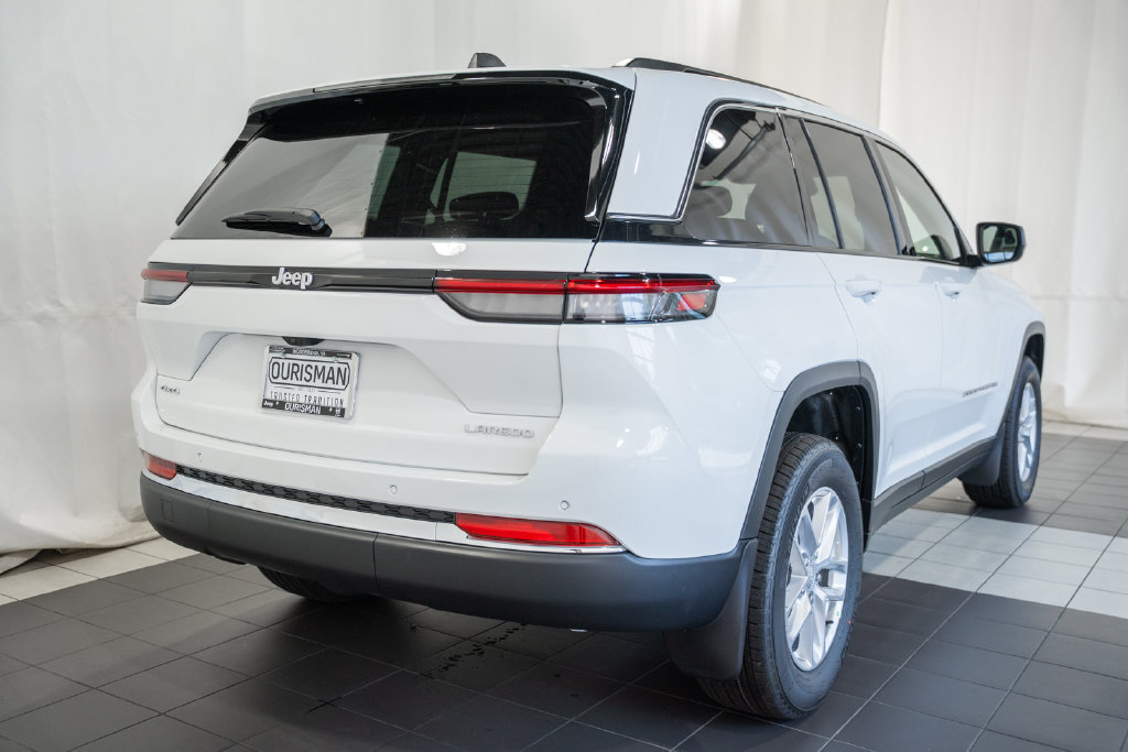 New 2026 Jeep Grand Cherokee Laredo X AWD/4WD image 4