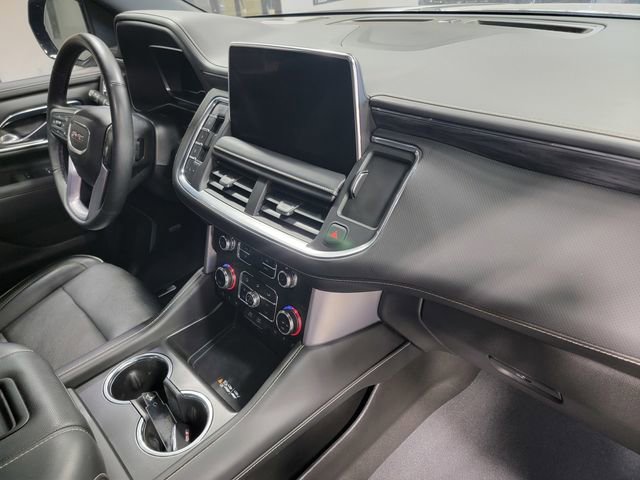 Used 2023 GMC Yukon SLT w/ SLT Luxury Package AWD/4WD image 17