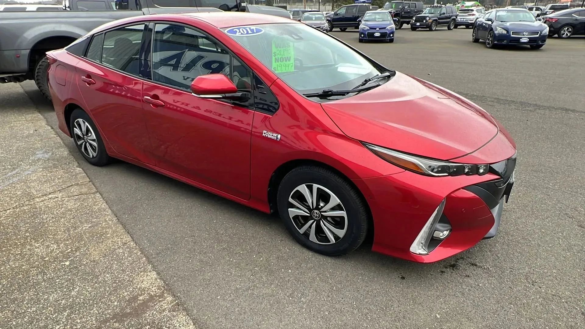 Used 2017 Toyota Prius Prime Advanced w/ Preferred Accessory Package image 2