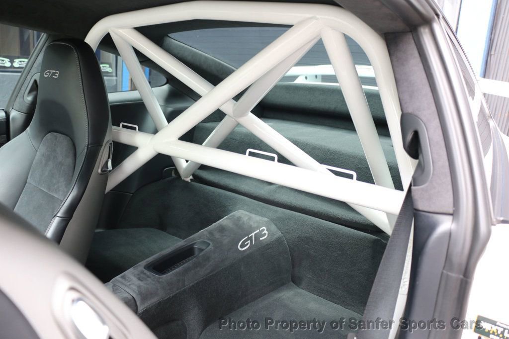 Used 2015 Porsche 911 GT3 RWD image 27