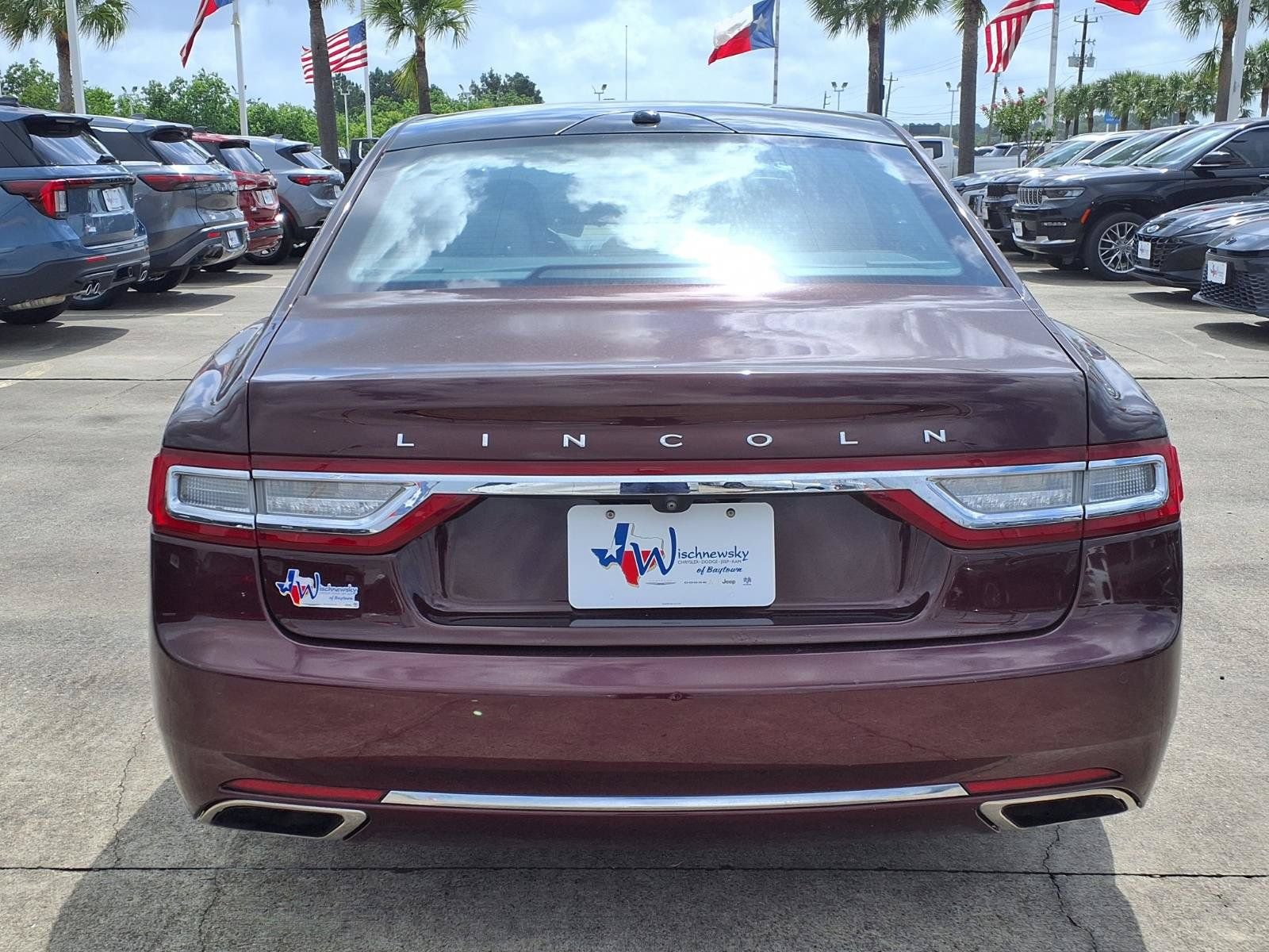 Used 2017 Lincoln Continental Reserve w/ Climate Package AWD/4WD image 6