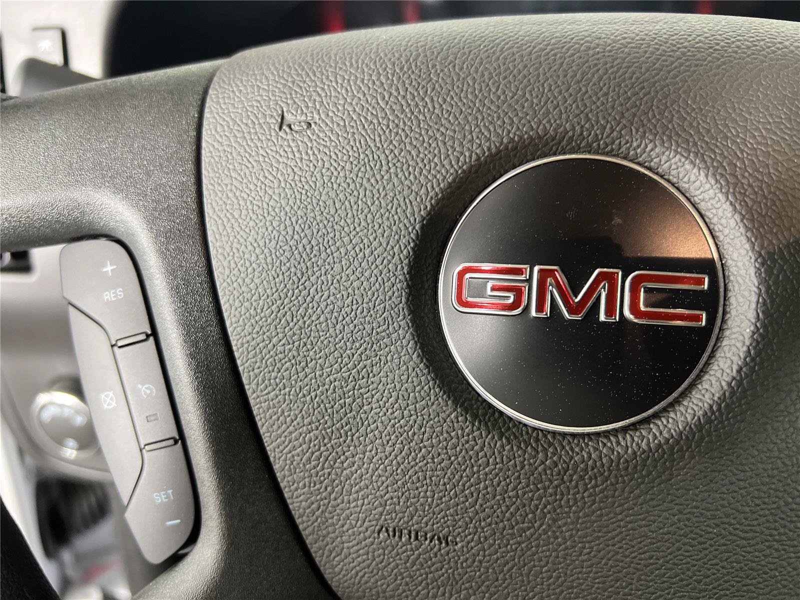 New 2025 GMC Savana 2500 w/ Driver Convenience Package RWD image 24