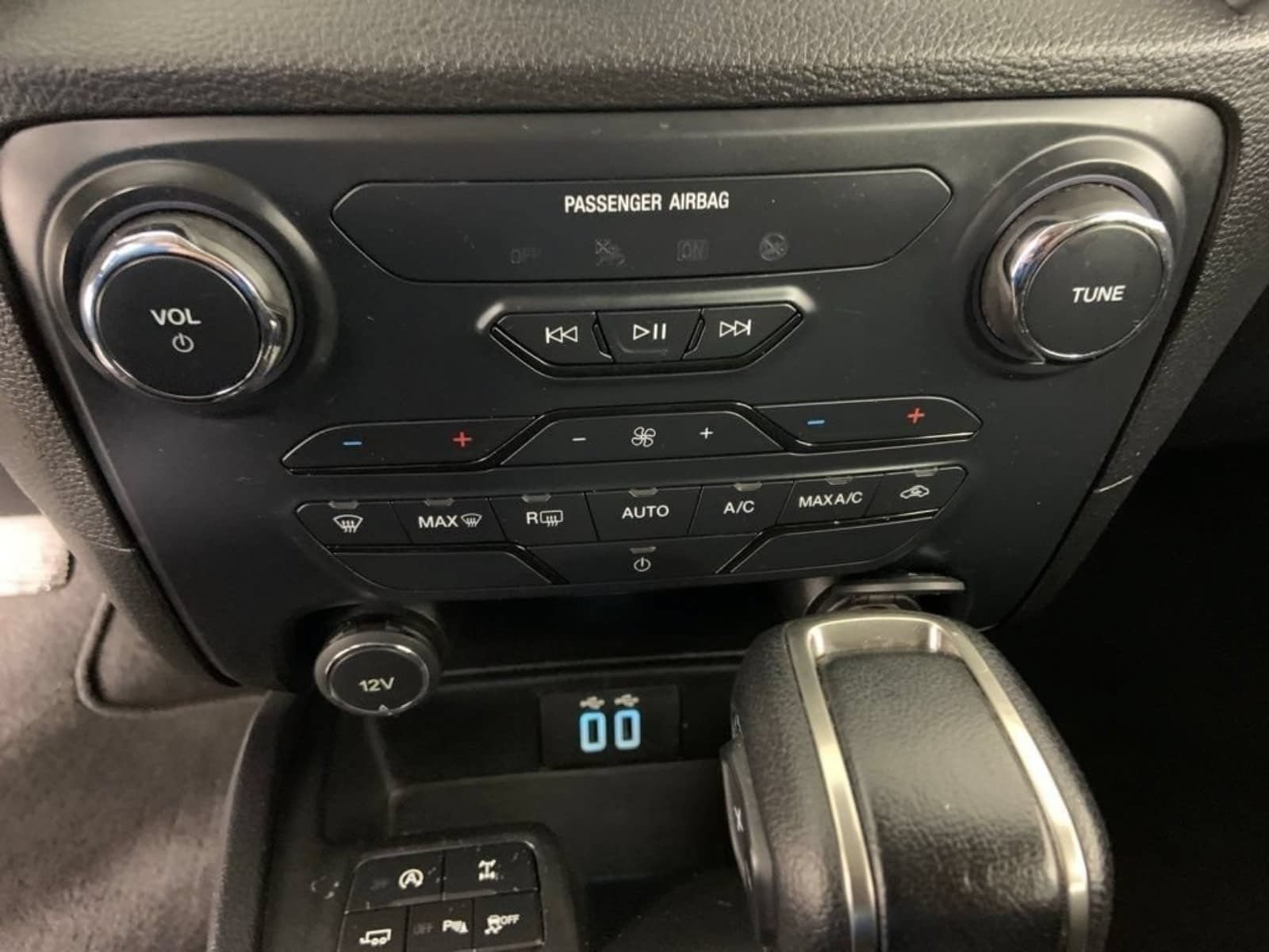 Used 2019 Ford Ranger XLT w/ Equipment Group 301A Mid AWD/4WD image 24