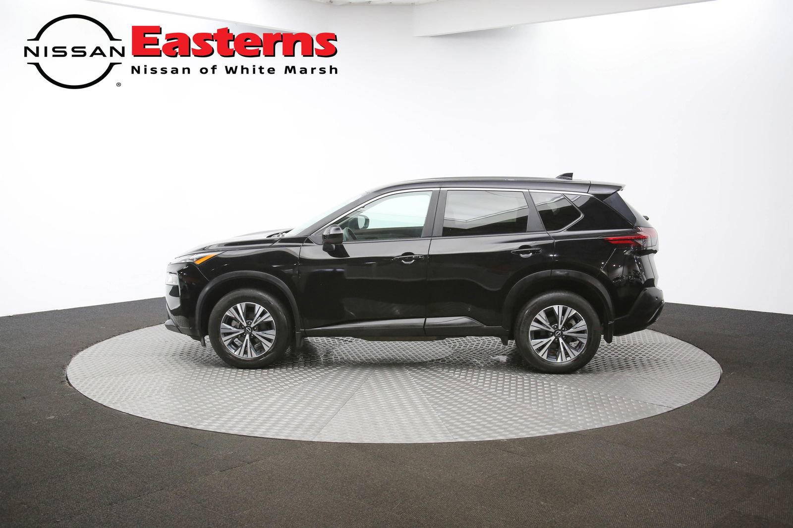 Used 2023 Nissan Rogue SV image 58