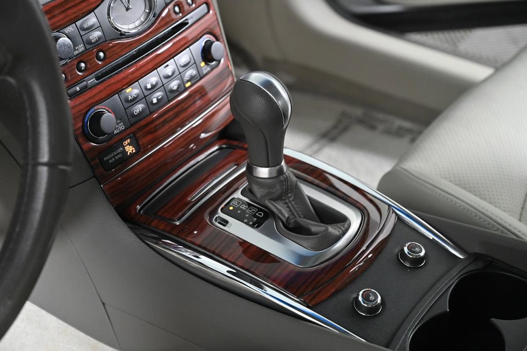 Used 2012 INFINITI G37 Journey w/ Premium Pkg image 19