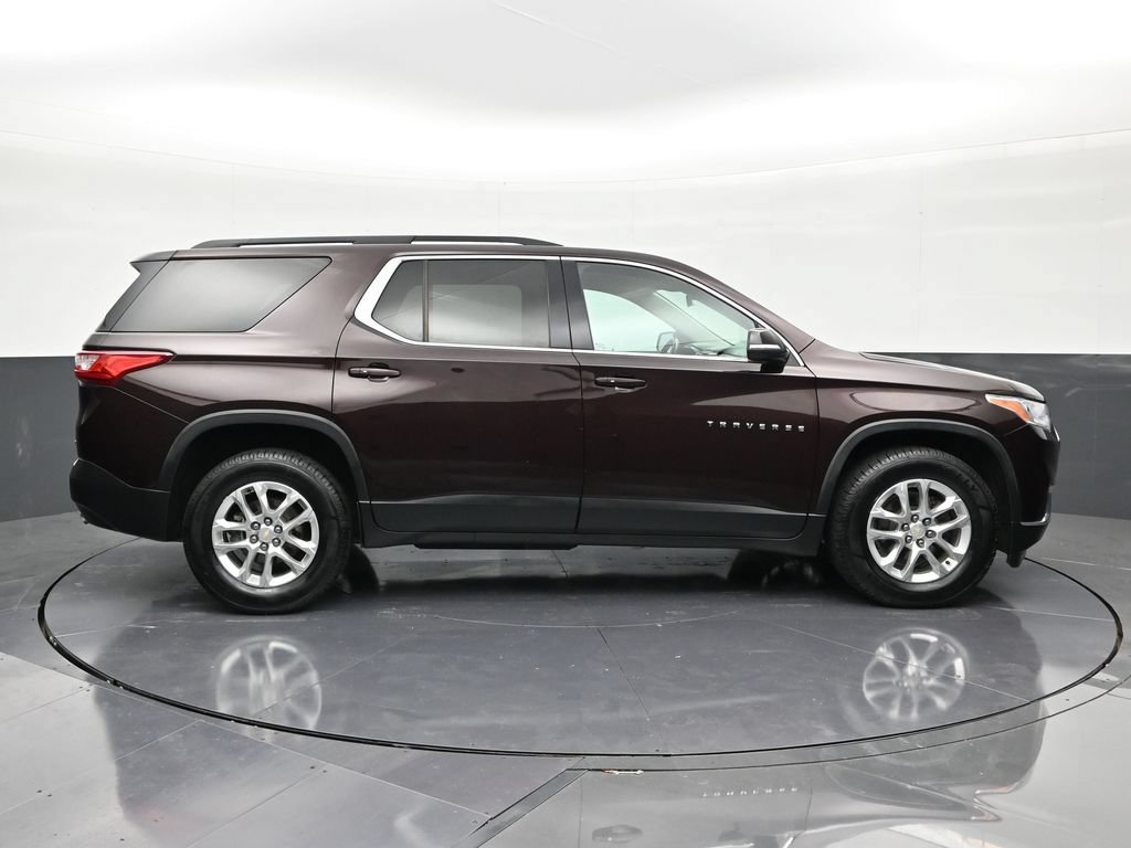 Used 2021 Chevrolet Traverse LT FWD image 4