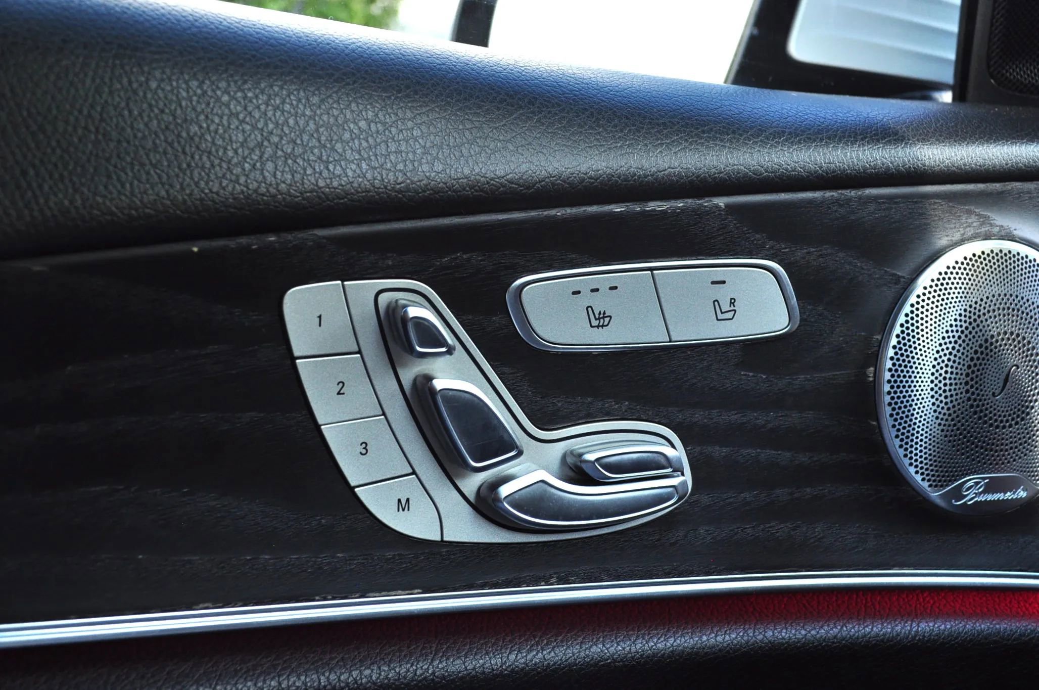 Used 2018 Mercedes-Benz E 300 4MATIC w/ Premium 1 Package image 12